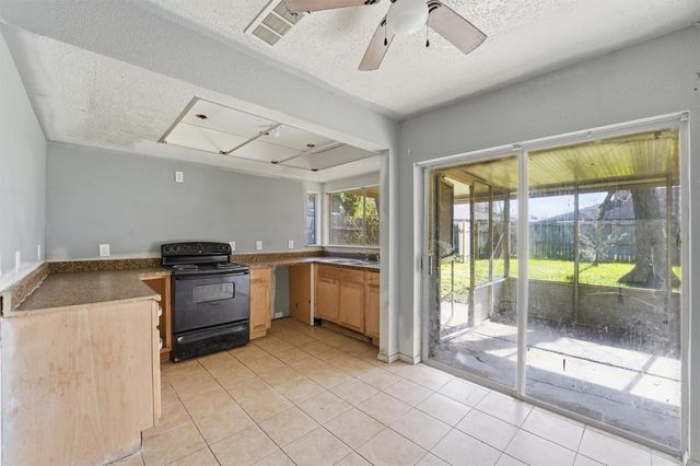 4415 Crofter Glen Drive, Friendswood, TX 77546