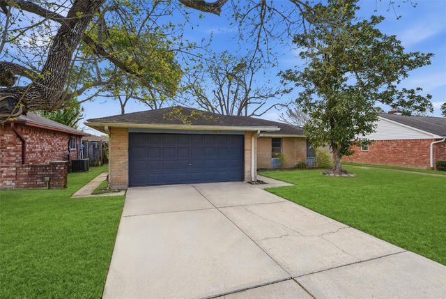 4415 Crofter Glen Drive, Friendswood, TX 77546