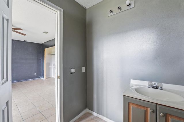 4415 Crofter Glen Drive, Friendswood, TX 77546