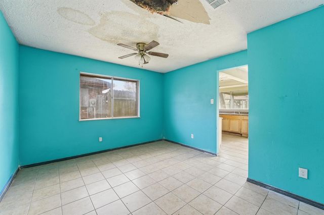 4415 Crofter Glen Drive, Friendswood, TX 77546