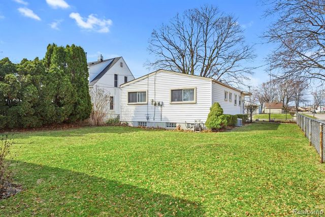 14509 Poplar Street, Southgate, MI 48195