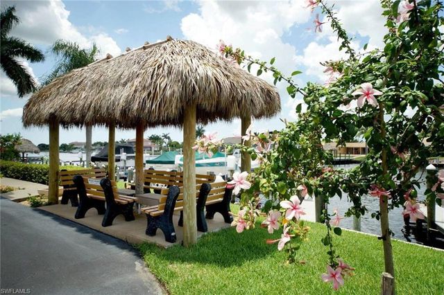 4010 SE 20th PL # 1, Cape Coral, FL 33904