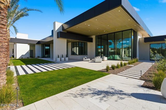 6528 N 60TH Street, Paradise Valley, AZ 85253