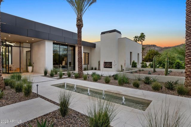 6528 N 60TH Street, Paradise Valley, AZ 85253