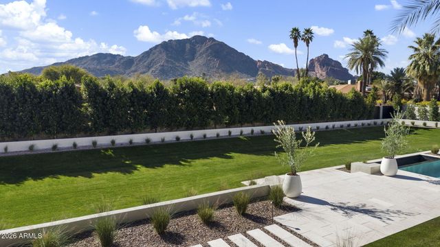 6528 N 60TH Street, Paradise Valley, AZ 85253