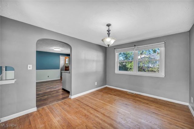 140 Miami Avenue, Elyria, OH 44035