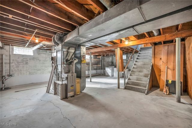 140 Miami Avenue, Elyria, OH 44035