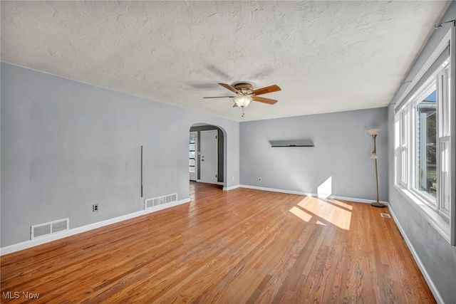 140 Miami Avenue, Elyria, OH 44035