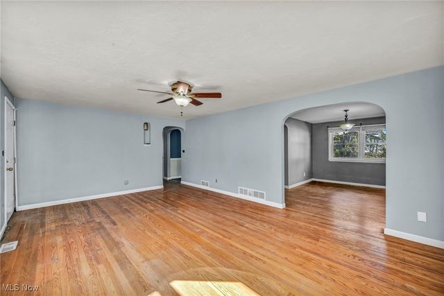 140 Miami Avenue, Elyria, OH 44035