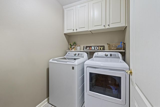 1 Moon Ridge Drive, Ward, AR 72176