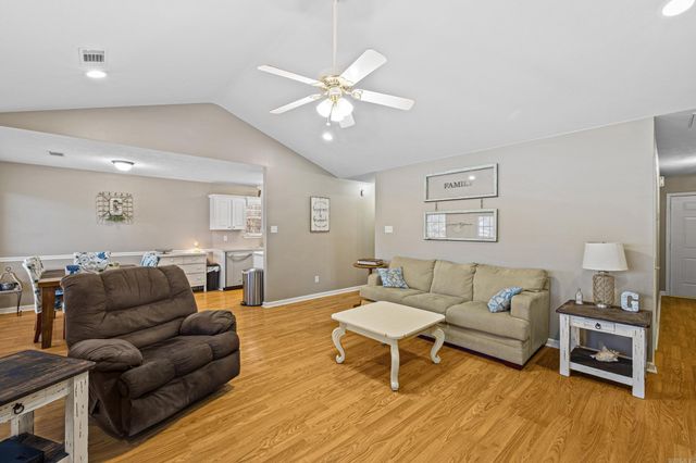 1 Moon Ridge Drive, Ward, AR 72176