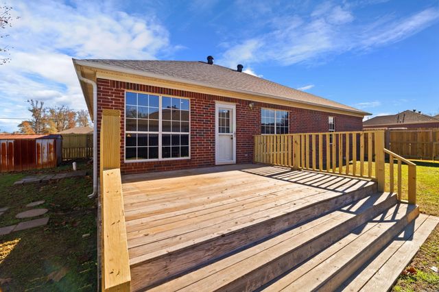 1 Moon Ridge Drive, Ward, AR 72176