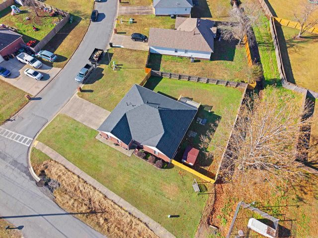 1 Moon Ridge Drive, Ward, AR 72176