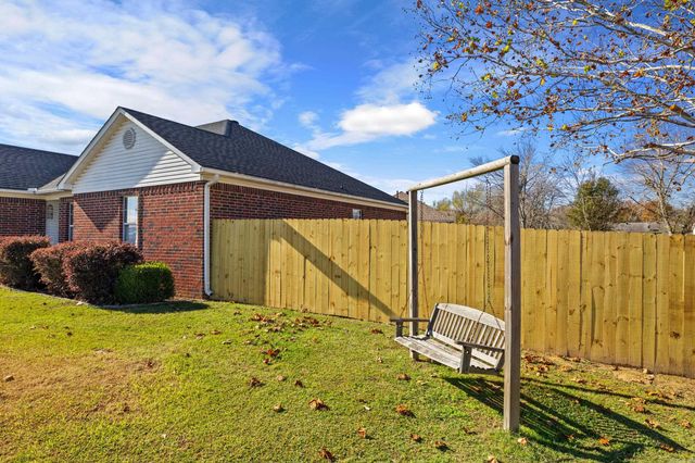 1 Moon Ridge Drive, Ward, AR 72176