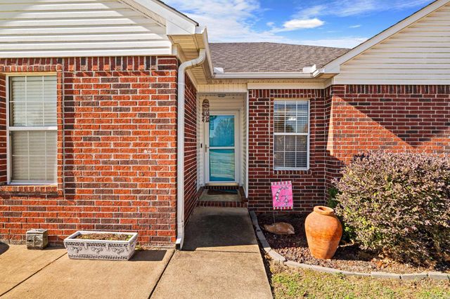 1 Moon Ridge Drive, Ward, AR 72176