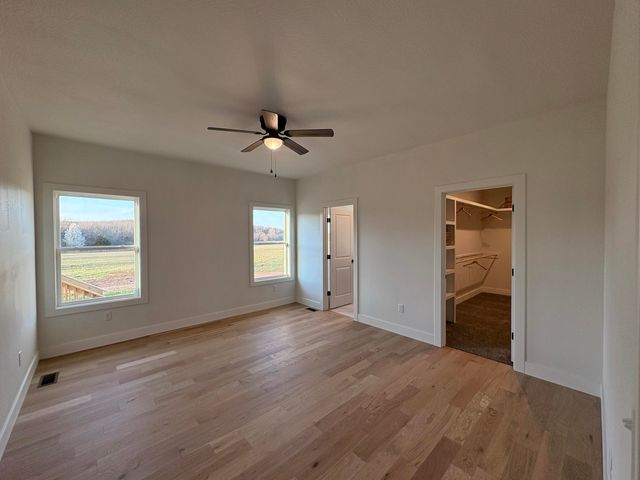 20203 Lawrence 2008p, Everton, MO 65646