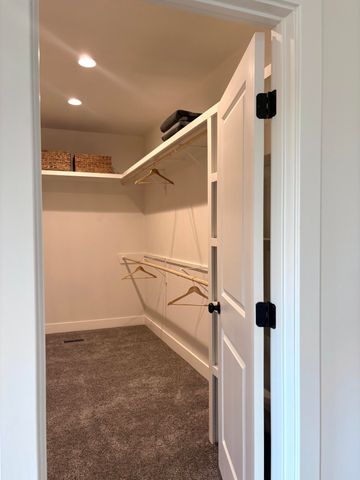 20203 Lawrence 2008p, Everton, MO 65646