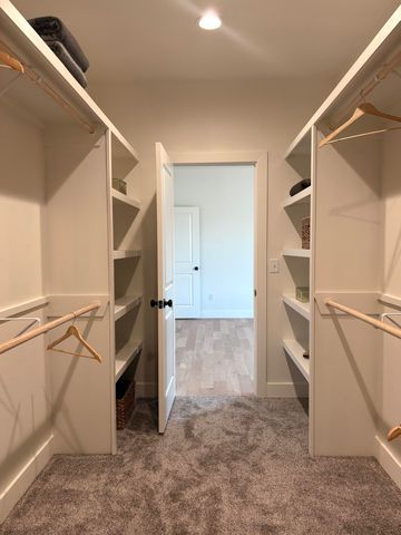 20203 Lawrence 2008p, Everton, MO 65646