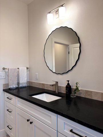 20203 Lawrence 2008p, Everton, MO 65646