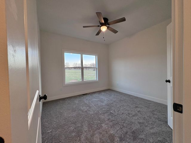 20203 Lawrence 2008p, Everton, MO 65646