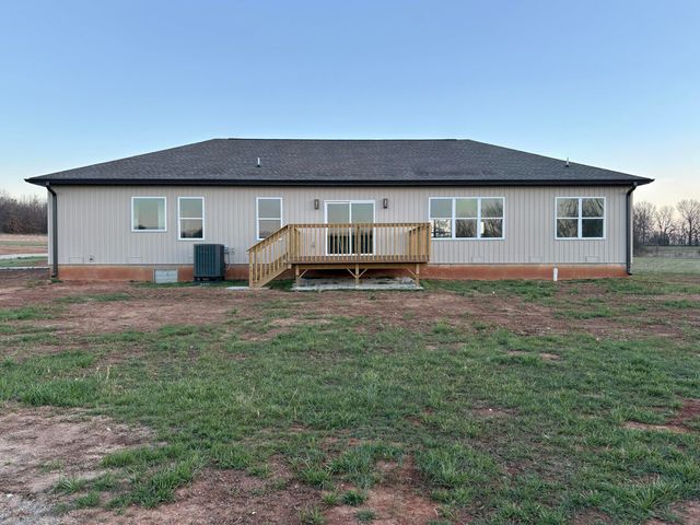 20203 Lawrence 2008p, Everton, MO 65646