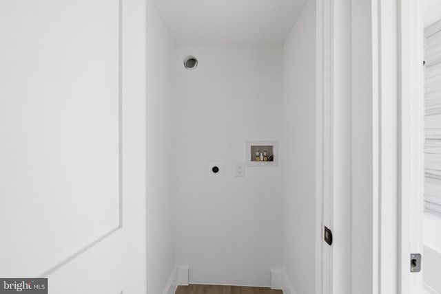 861 N 7TH ST, Philadelphia, PA 19123