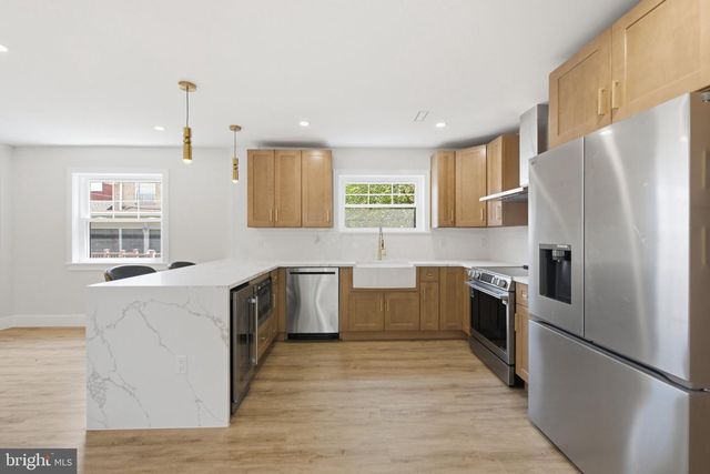 861 N 7TH ST, Philadelphia, PA 19123