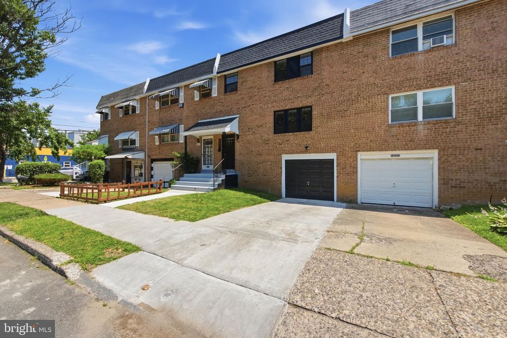 861 N 7TH ST, Philadelphia, PA 19123 — photo 3