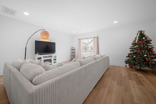 752 N DuPont Ave, Madison, TN 37115