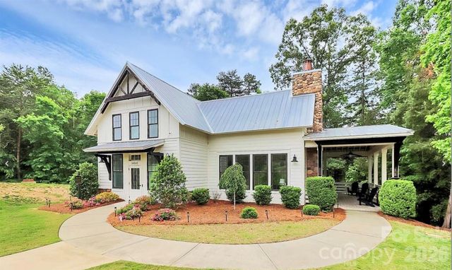 16018 River Tree Lane, Charlotte, NC 28278