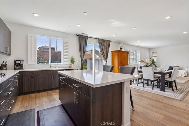 2464 Yellowstone Way, Rialto, CA 92377