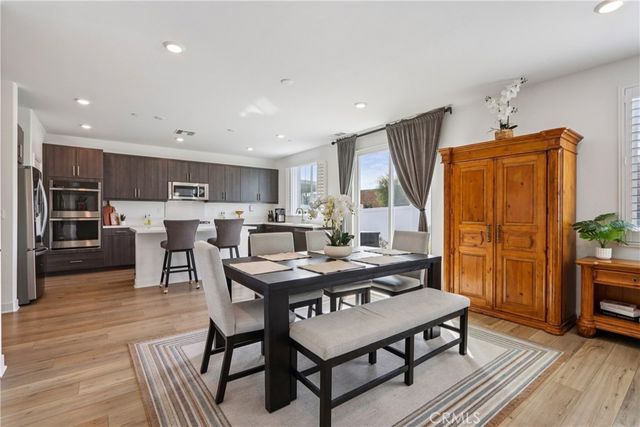 2464 Yellowstone Way, Rialto, CA 92377