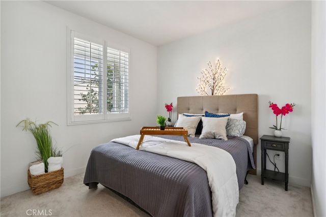 2464 Yellowstone Way, Rialto, CA 92377