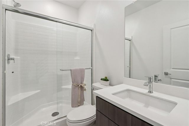 2464 Yellowstone Way, Rialto, CA 92377