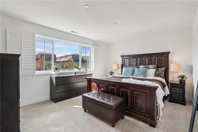 2464 Yellowstone Way, Rialto, CA 92377