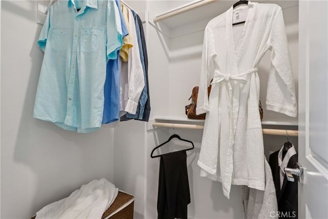 2464 Yellowstone Way, Rialto, CA 92377