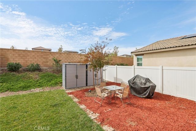 2464 Yellowstone Way, Rialto, CA 92377