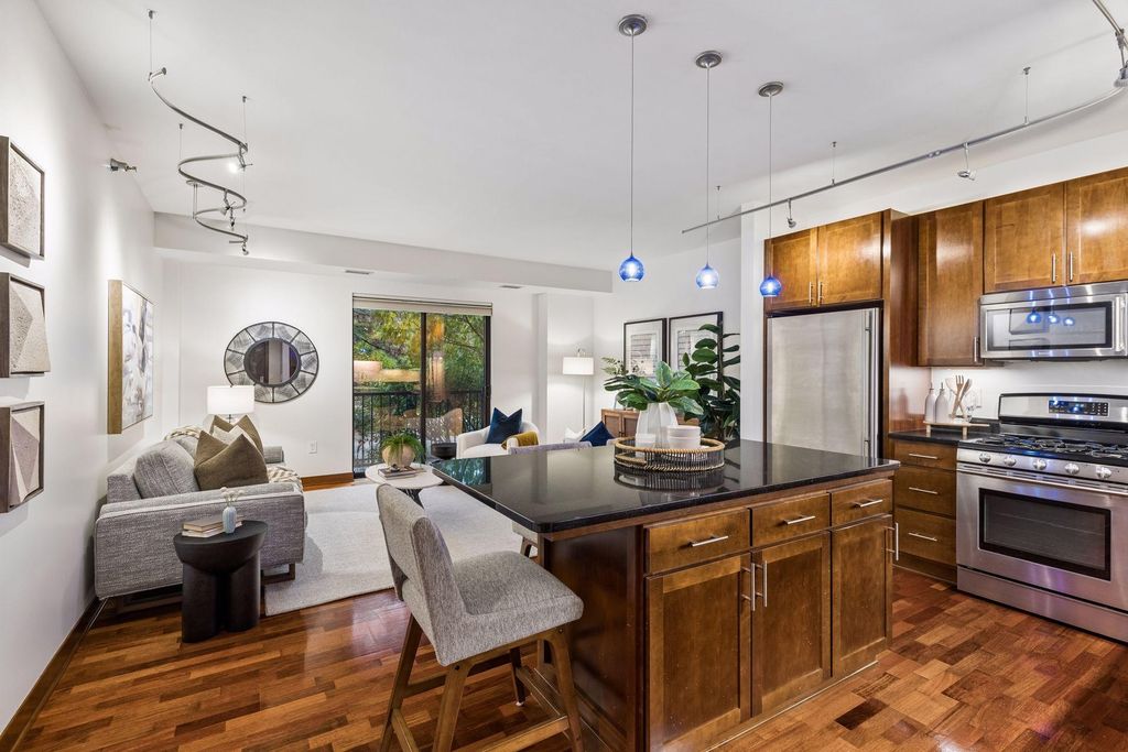 317 Groveland Avenue 116, Minneapolis, MN 55403 — photo 2