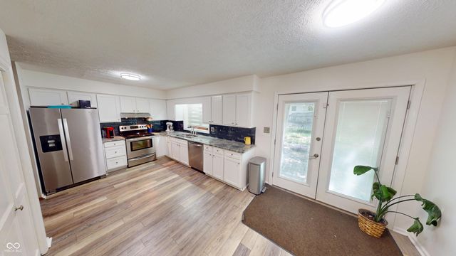 523 Verwood Court, Indianapolis, IN 46234