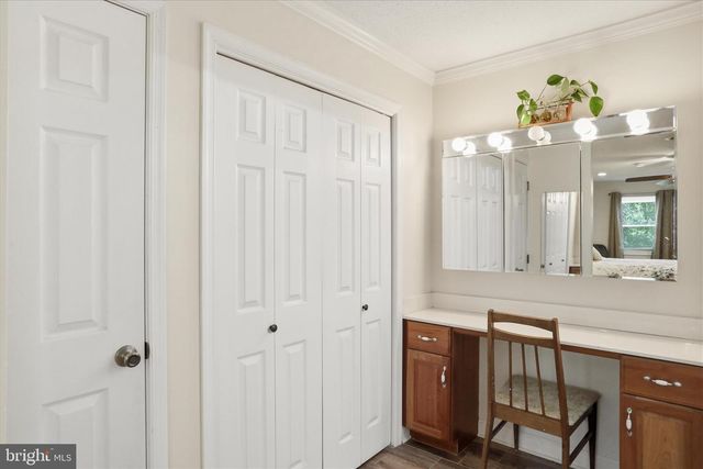 1084 RIDGE RD S, Martinsburg, WV 25403