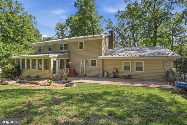 1084 RIDGE RD S, Martinsburg, WV 25403
