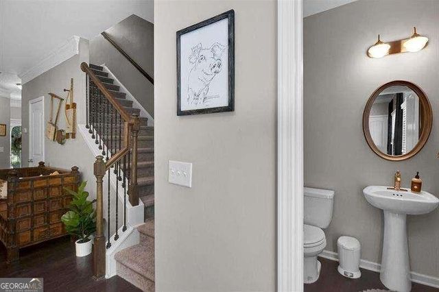 307 Lakeside Lane, Woodstock, GA 30188