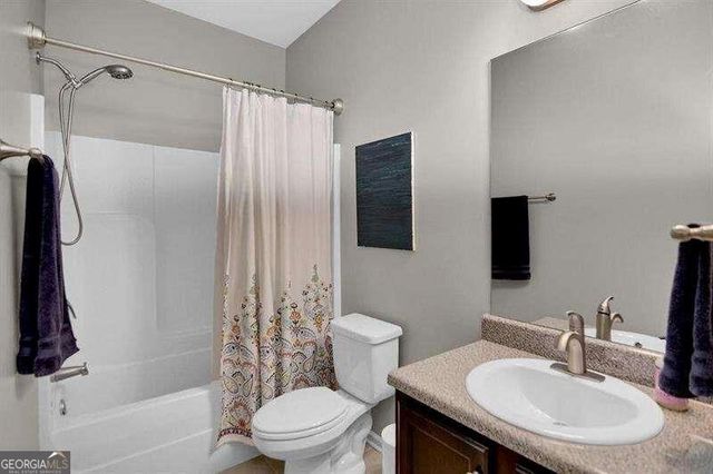 307 Lakeside Lane, Woodstock, GA 30188