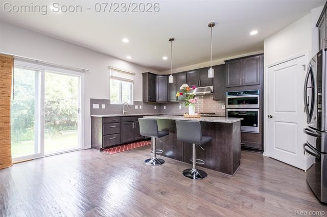 28296 Verona Drive, Novi, MI 48377