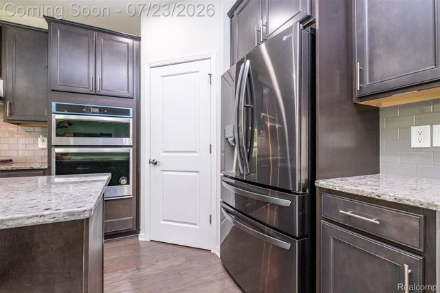 28296 Verona Drive, Novi, MI 48377