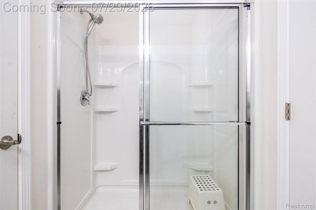 28296 Verona Drive, Novi, MI 48377