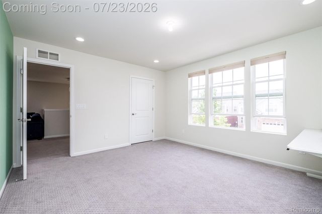 28296 Verona Drive, Novi, MI 48377