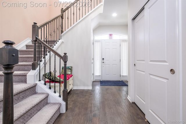 28296 Verona Drive, Novi, MI 48377