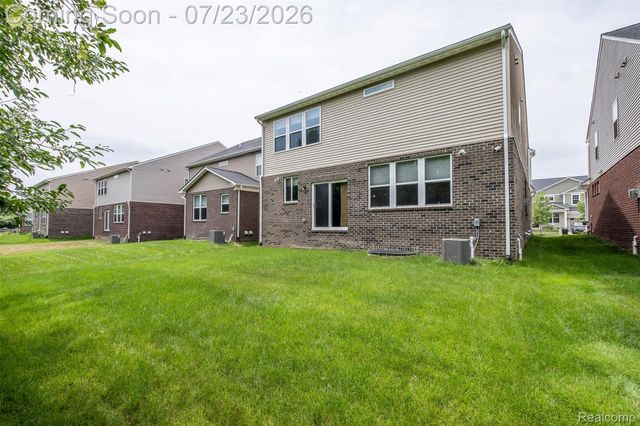 28296 Verona Drive, Novi, MI 48377