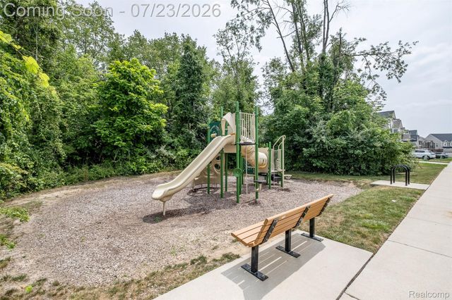 28296 Verona Drive, Novi, MI 48377